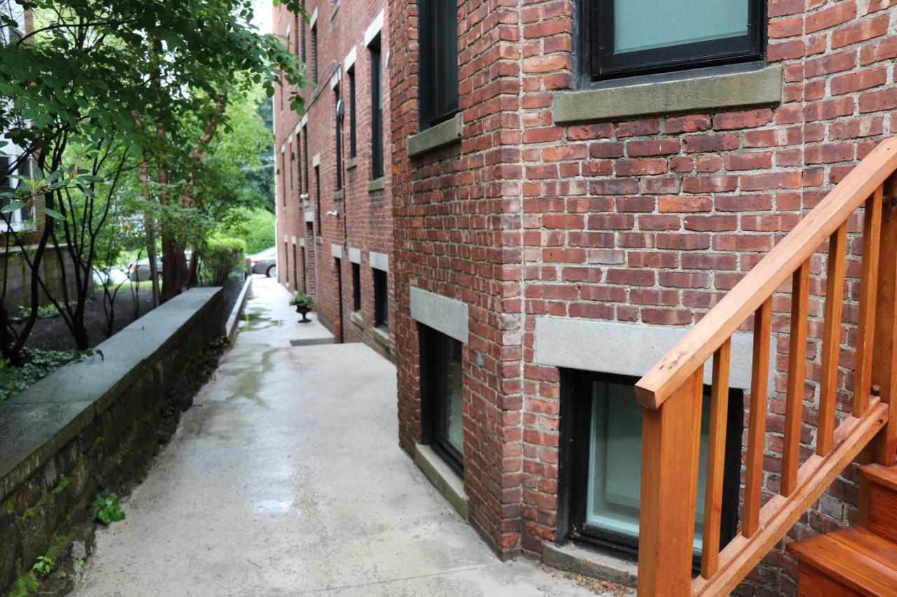 A Stylish Stay With A King Bed And Heated Floors #27 Brookline Exteriér fotografie